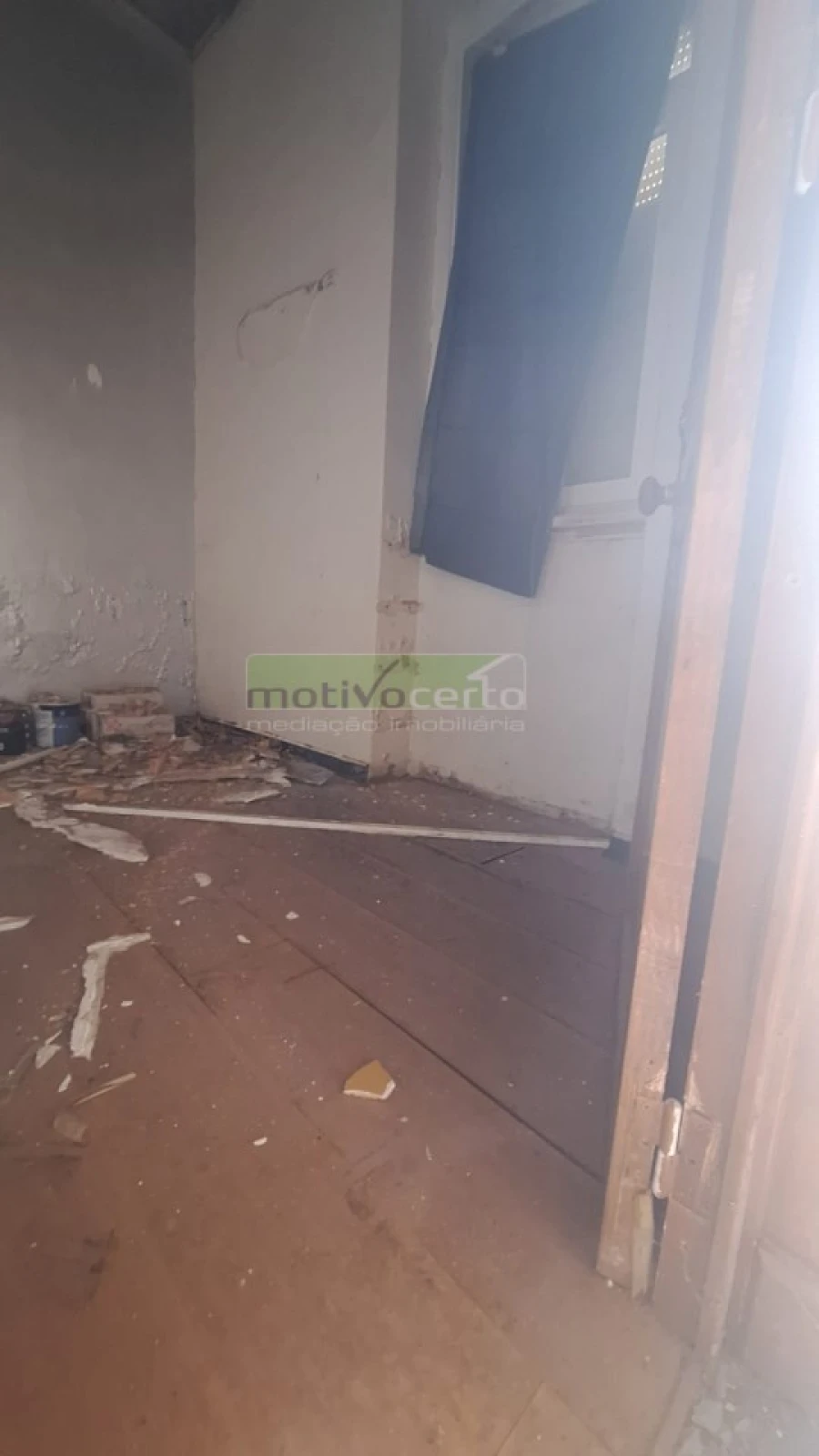 Moradia T2 para Venda em Campolide Foto 19