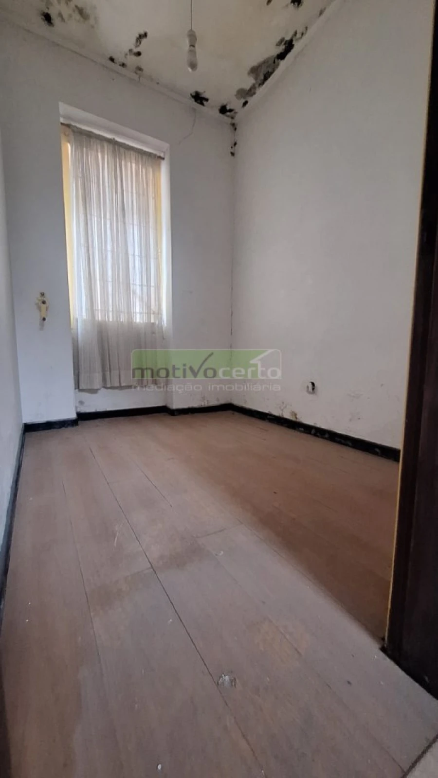 Apartamento T2 para Venda em Campolide Foto 7