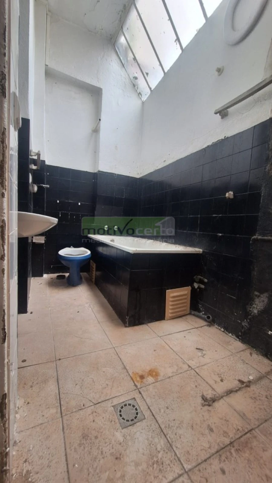 Apartamento T2 para Venda em Campolide Foto 14