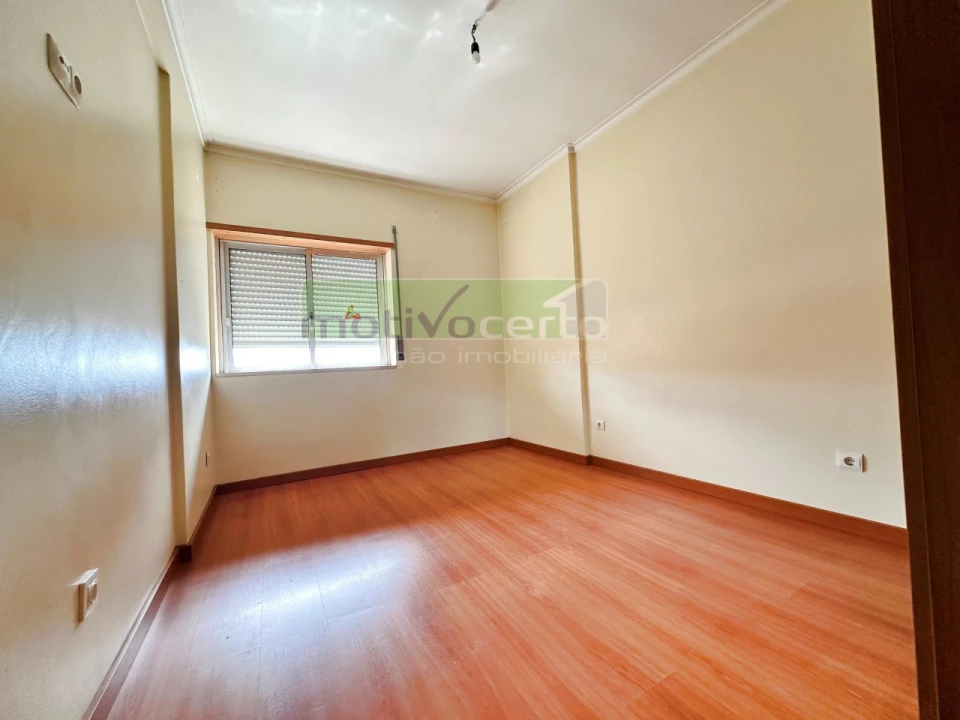 Apartamento T2 para Venda em Queluz e Belas Foto 8