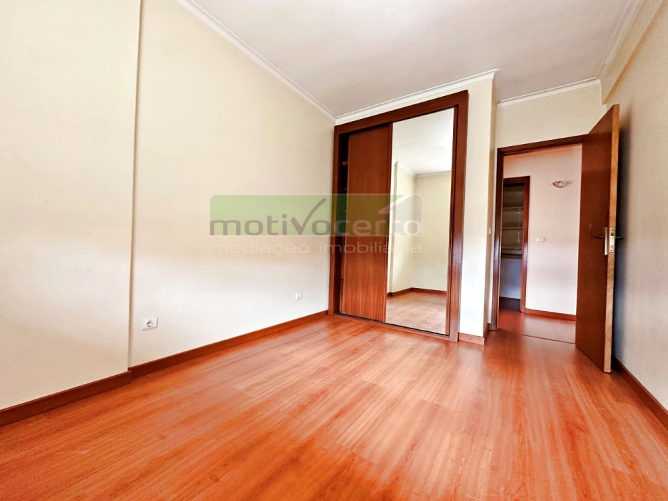 Apartamento T2 para Venda em Queluz e Belas Foto 9