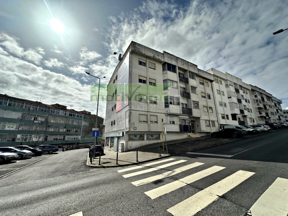 Apartamento T2 para Venda em Queluz e Belas Foto 15