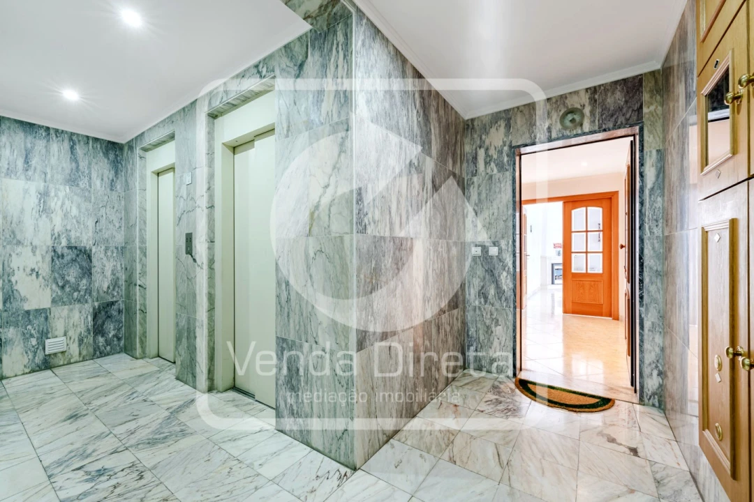 Apartamento T3 para Venda em Barreiro e Lavradio Foto 3