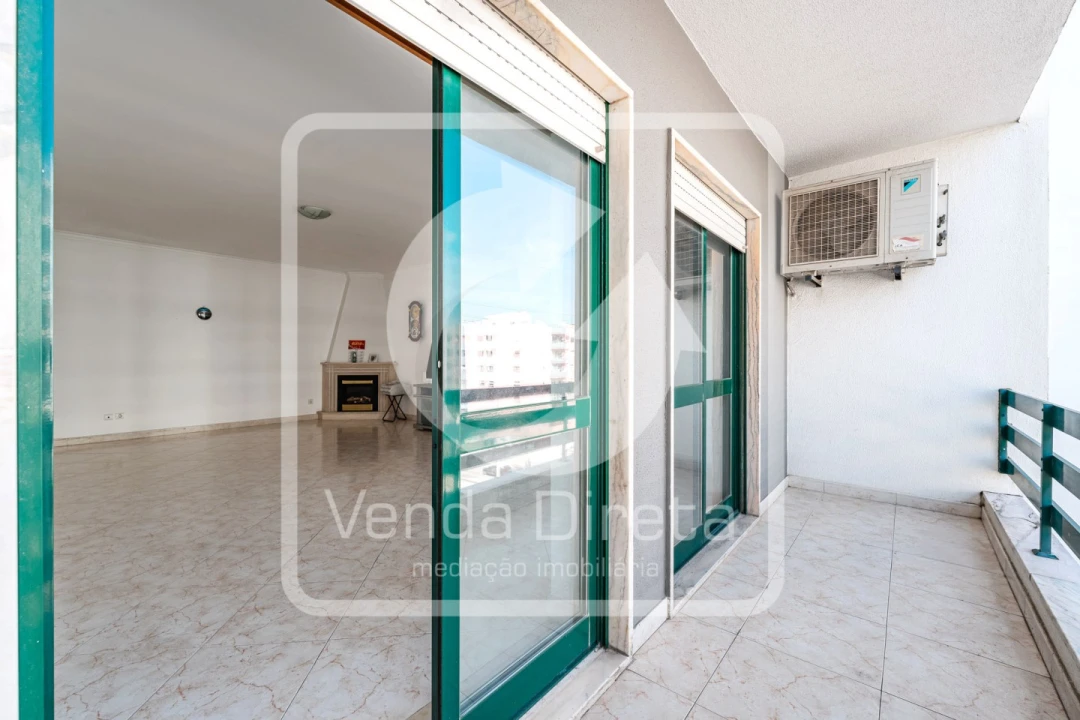 Apartamento T3 para Venda em Barreiro e Lavradio Foto 10