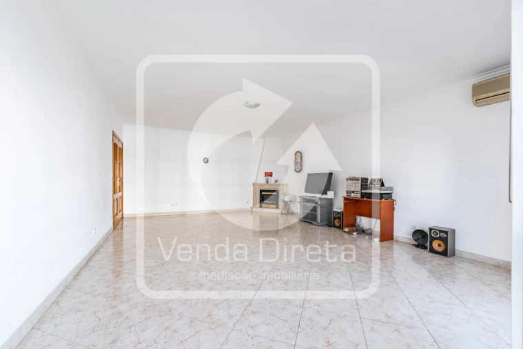 Apartamento T3 para Venda em Barreiro e Lavradio Foto 11
