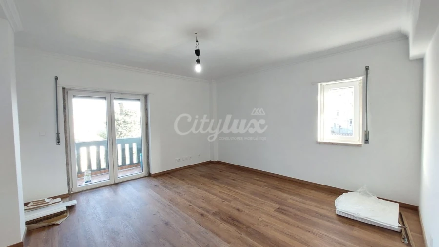 Apartamento T2 para Venda em Venteira Foto 1