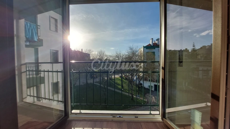 Apartamento T2 para Venda em Venteira Foto 35