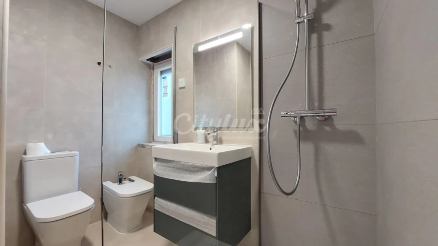 Apartamento T2 para Venda em Venteira Foto 28