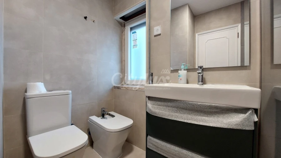 Apartamento T2 para Venda em Venteira Foto 27