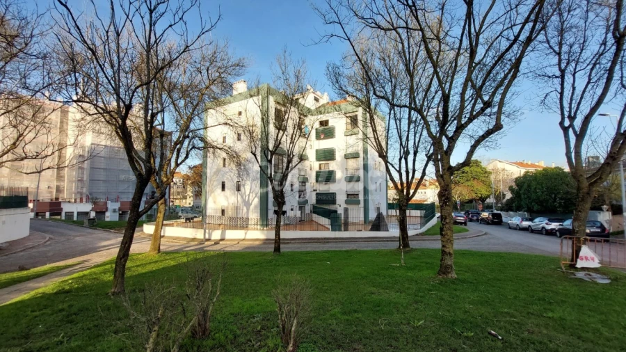 Apartamento T2 para Venda em Venteira Foto 45