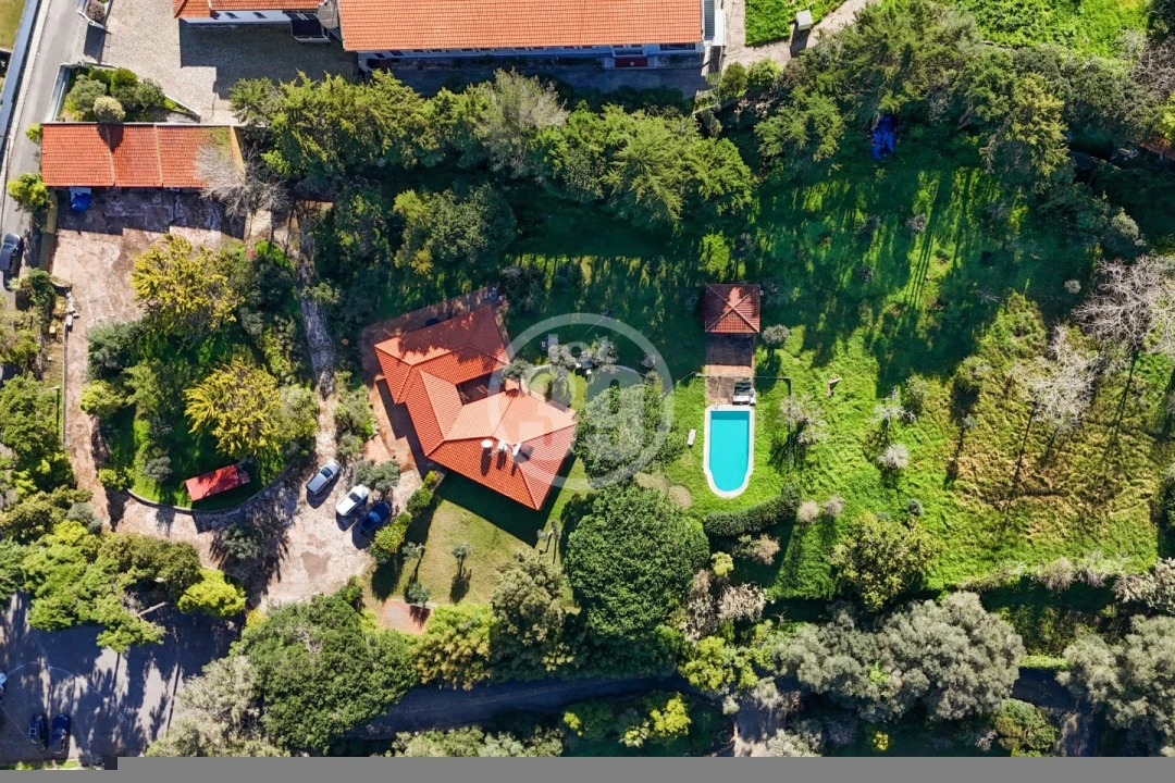 Moradia T5 para Venda em Santa Maria e São Miguel, São Martinho, São Pedro Penaferrim Foto 2