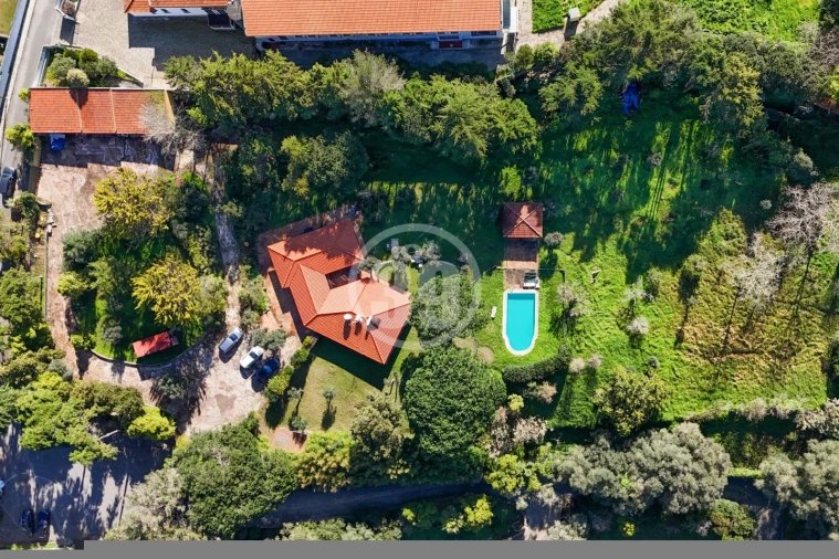 Moradia T5 para Venda em Santa Maria e São Miguel, São Martinho, São Pedro Penaferrim Foto 2