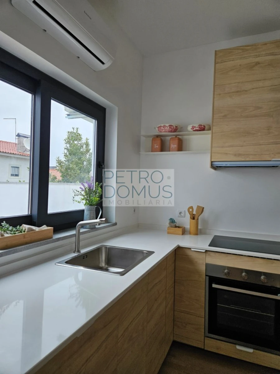 Moradia T2 para Venda em Melo e Nabais Foto 5