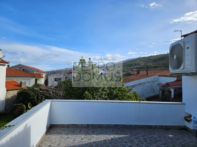 Moradia T2 para Venda em Melo e Nabais Foto 23