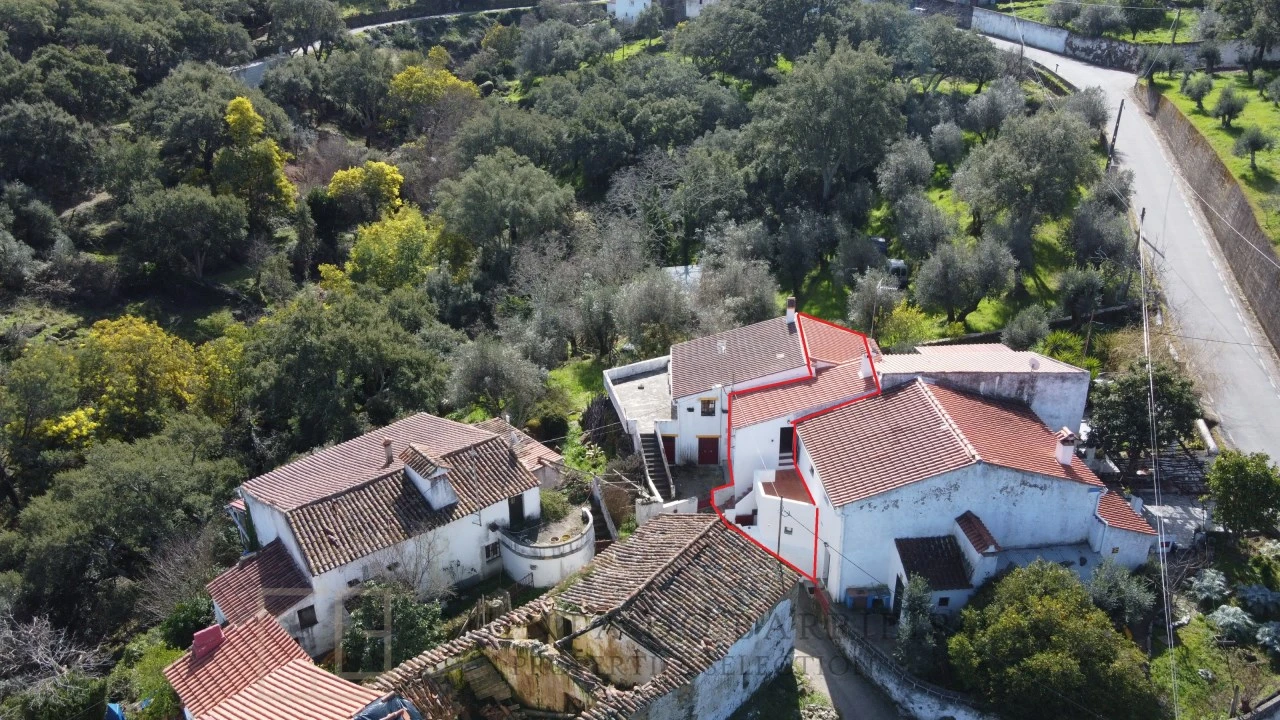 Moradia T1 para Venda em Santa Maria de Marvão Foto 3