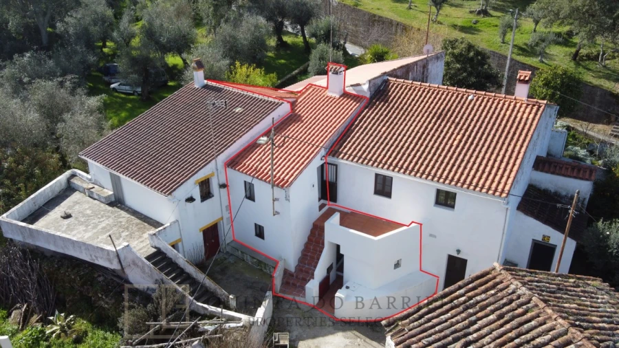 Moradia T1 para Venda em Santa Maria de Marvão Foto 2