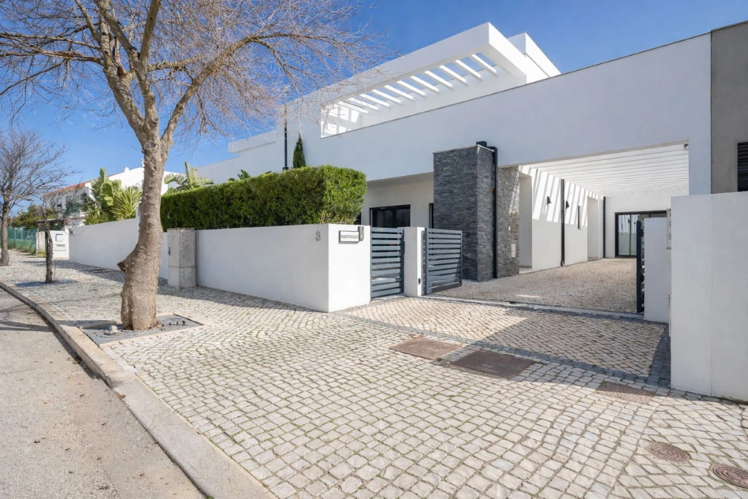 Moradia T4 para Venda em Castro Marim Foto 8