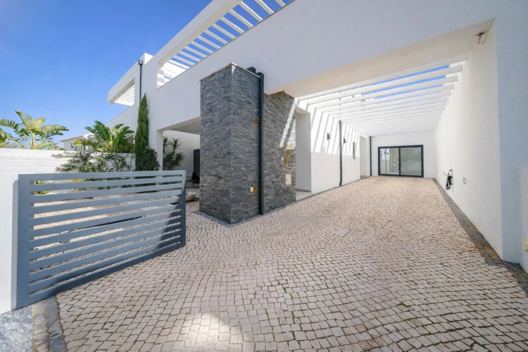 Moradia T4 para Venda em Castro Marim Foto 9