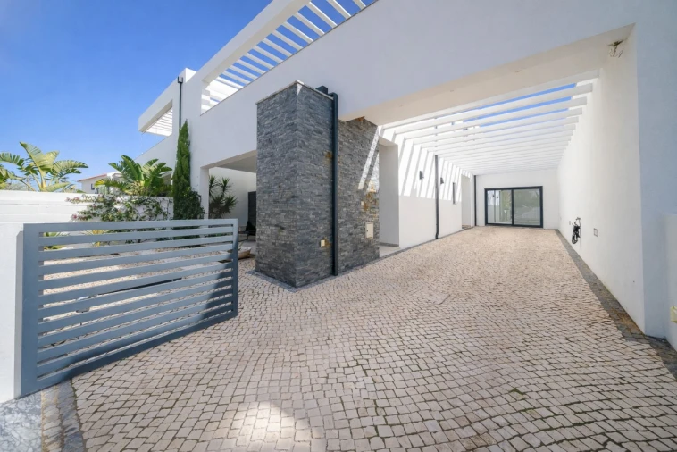 Moradia T4 para Venda em Castro Marim Foto 9