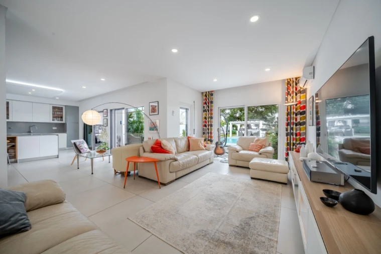 Moradia T4 para Venda em Castro Marim Foto 16