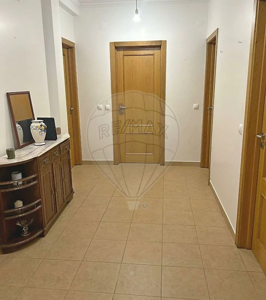 Apartamento T2 para Venda em Fazendas de Almeirim Foto 3