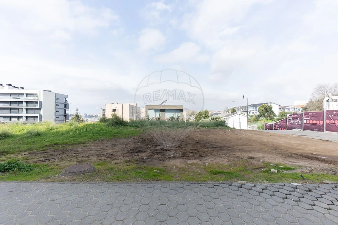 Terreno para Venda em Mafamude e Vilar do Paraíso Foto 13