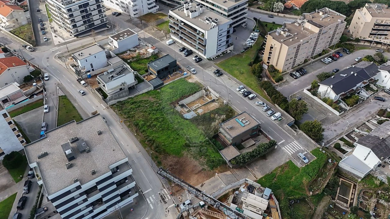 Terreno para Venda em Mafamude e Vilar do Paraíso Foto 25