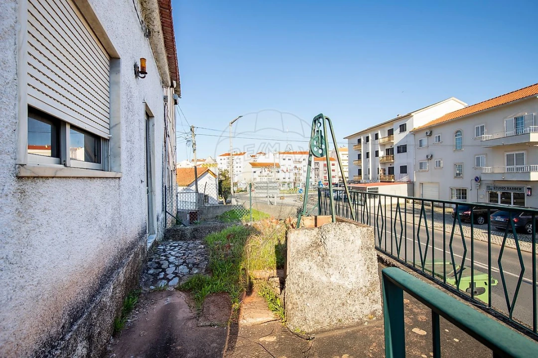 Moradia T1 para Venda em Cadaval e Pêro Moniz Foto 12