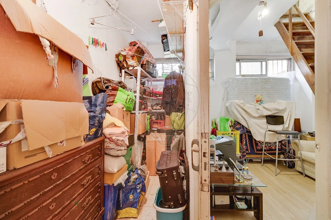 Apartamento T1 para Venda em Póvoa de Santo Adrião e Olival Basto Foto 17