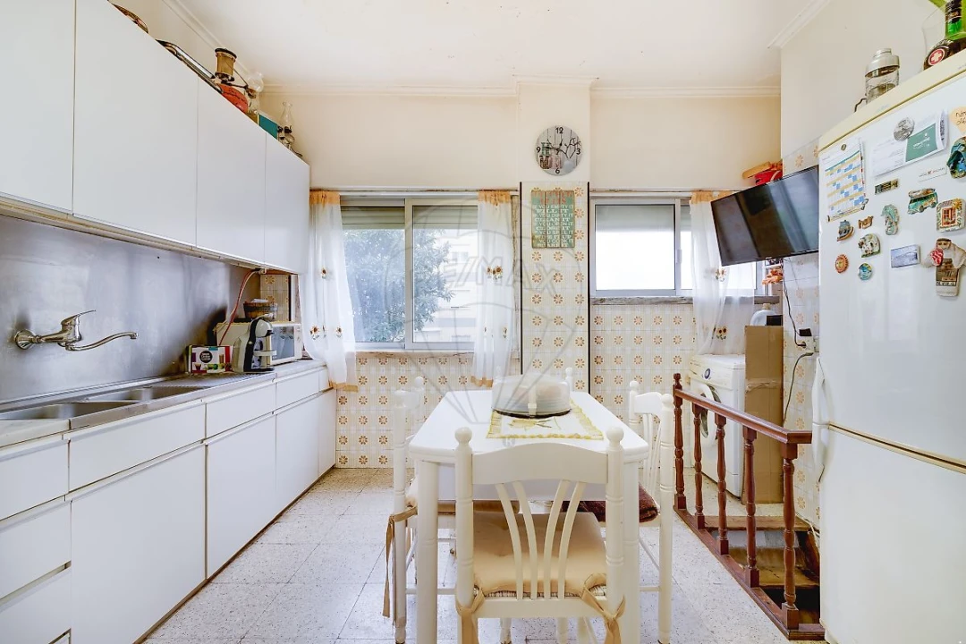 Apartamento T1 para Venda em Póvoa de Santo Adrião e Olival Basto Foto 14