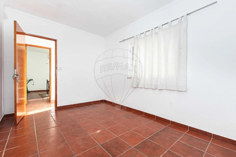 Moradia T2 para Venda em Vermelha Foto 11