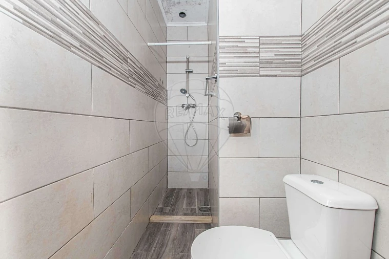 Moradia T2 para Venda em Vermelha Foto 14