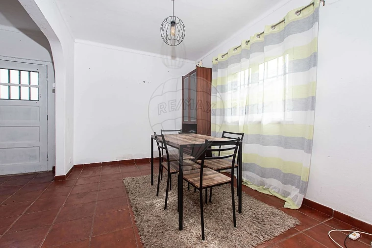 Moradia T2 para Venda em Vermelha