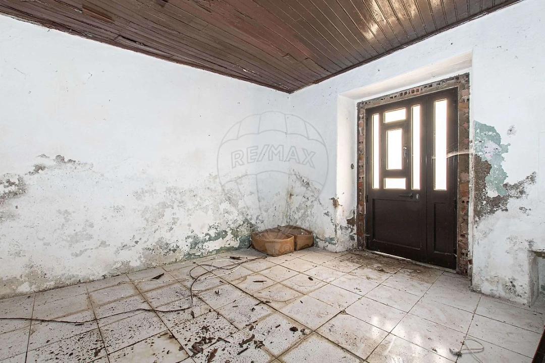 Moradia T2 para Venda em Ventosa Foto 14