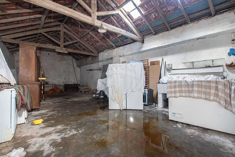 Moradia T2 para Venda em Ventosa Foto 13