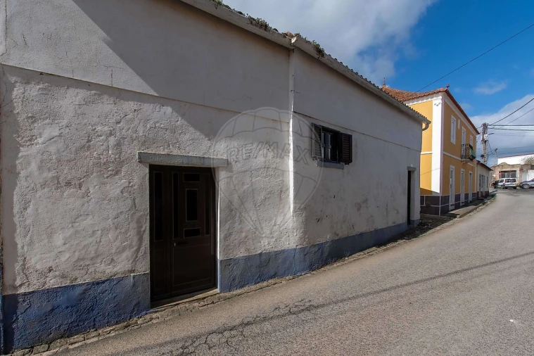 Moradia T2 para Venda em Ventosa Foto 2