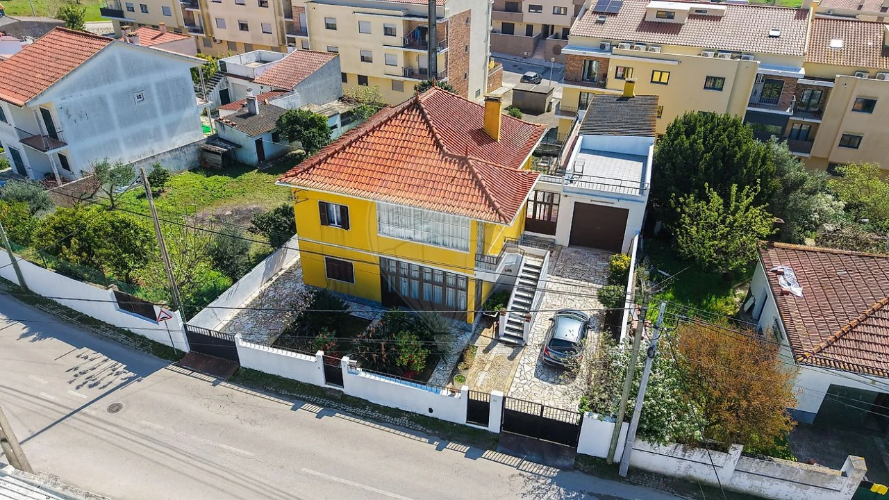 Moradia T6 para Venda em Arruda dos Vinhos Foto 2