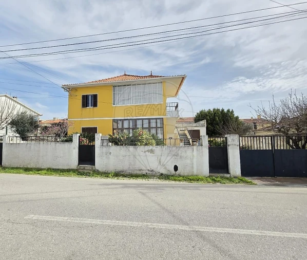 Moradia T6 para Venda em Arruda dos Vinhos Foto 2