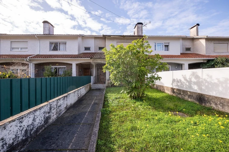 Moradia T3 para Venda em Santa Joana Foto 12