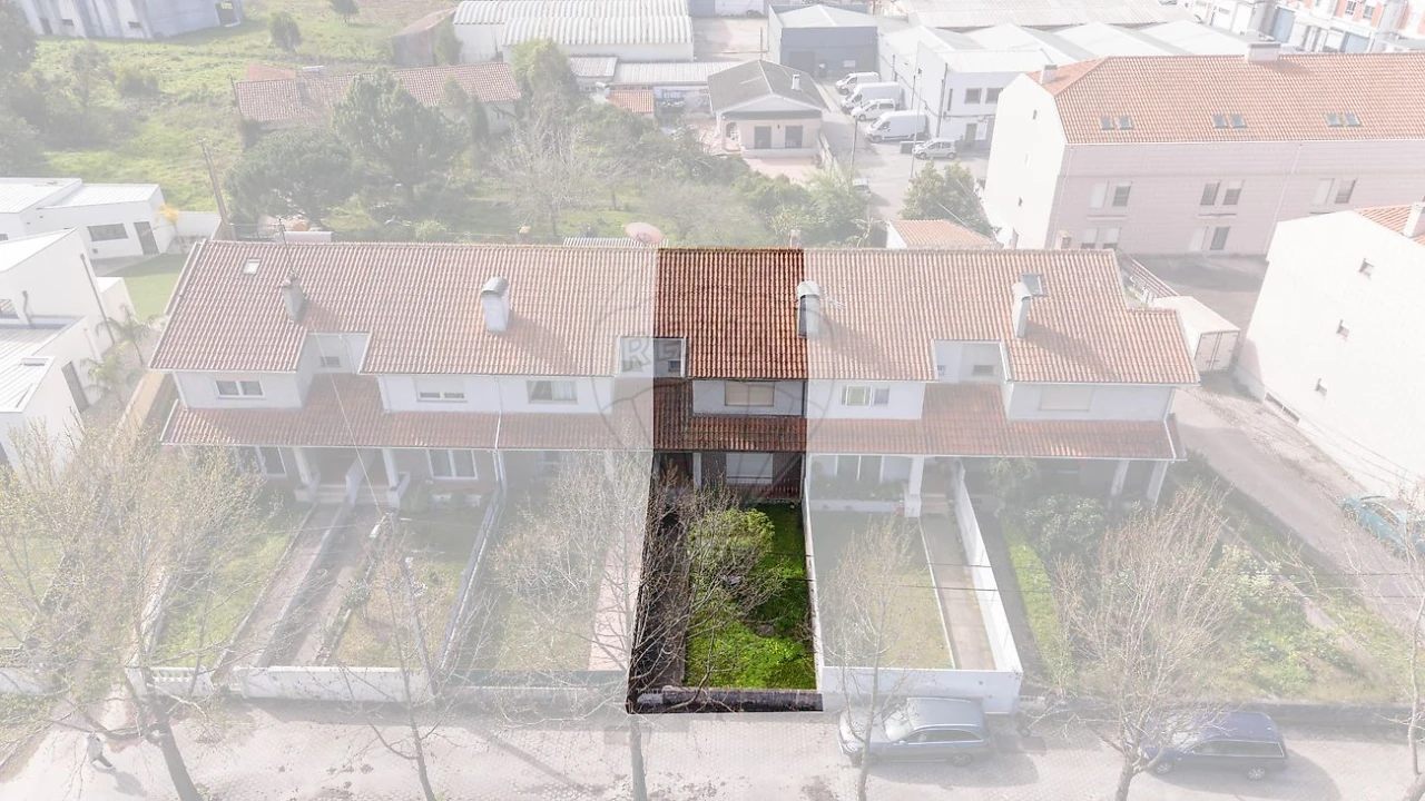 Moradia T3 para Venda em Santa Joana Foto 5