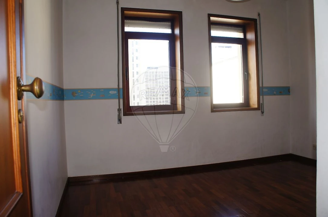 Apartamento T2 para Arrendamento em Glória e Vera Cruz Foto 15