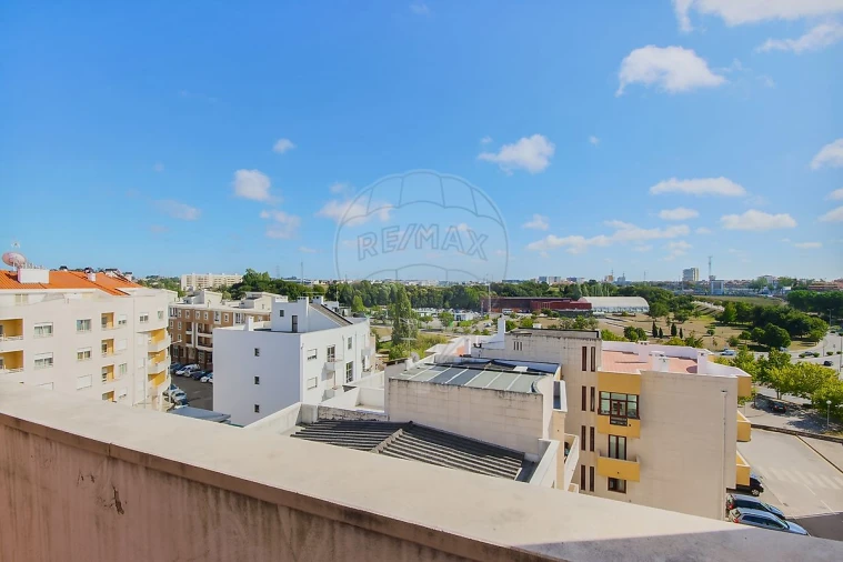 Apartamento T2 para Arrendamento em Glória e Vera Cruz Foto 6