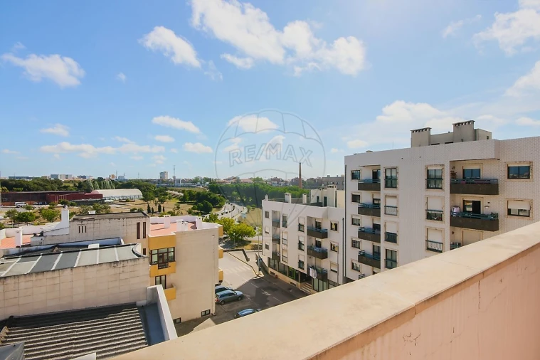 Apartamento T2 para Arrendamento em Glória e Vera Cruz Foto 5