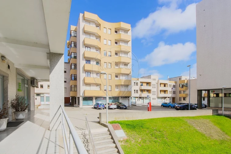 Apartamento T2 para Arrendamento em Glória e Vera Cruz Foto 2