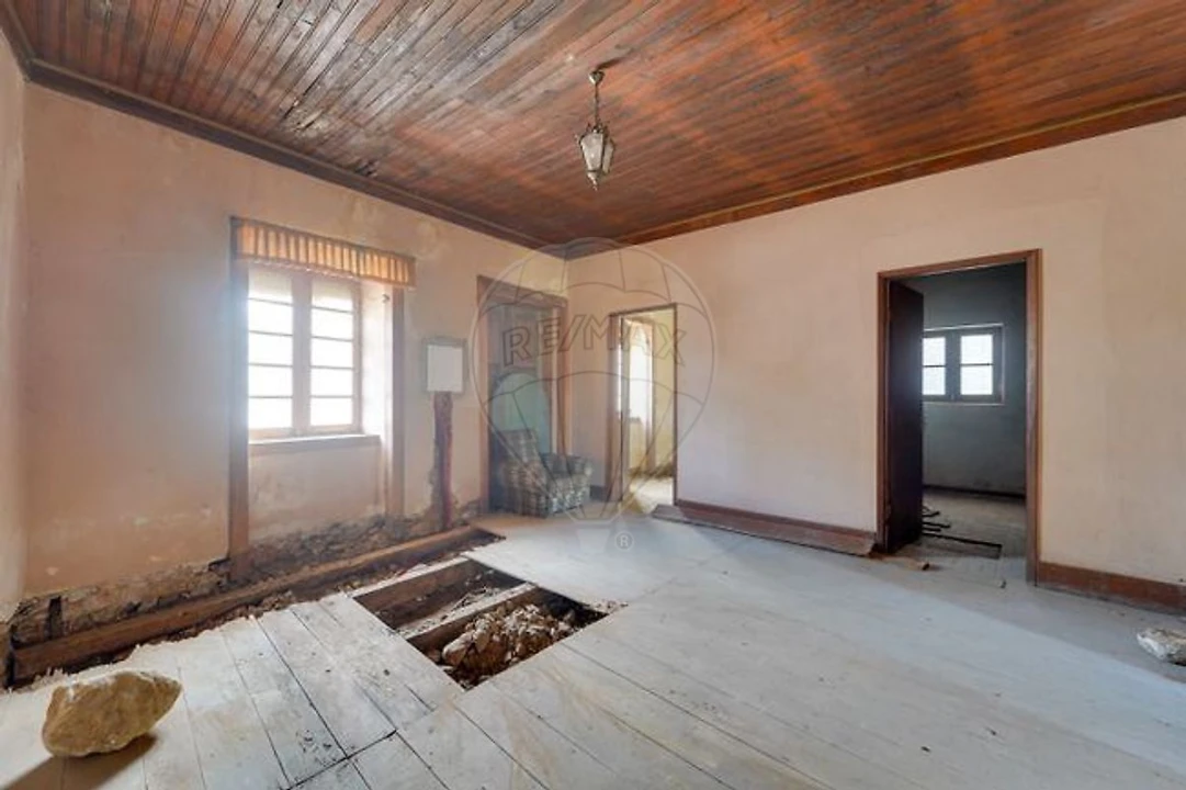 Moradia T3 para Venda em Avelãs de Cima Foto 20