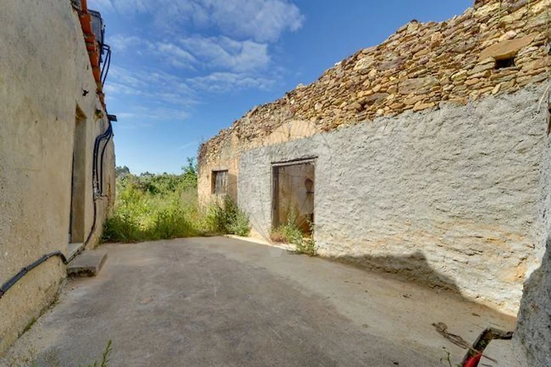 Moradia T3 para Venda em Avelãs de Cima Foto 16