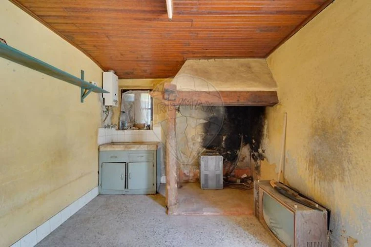 Moradia T3 para Venda em Avelãs de Cima Foto 12