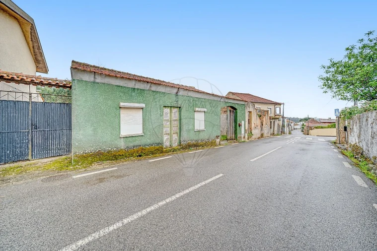 Moradia T3 para Venda em Avelãs de Cima Foto 15