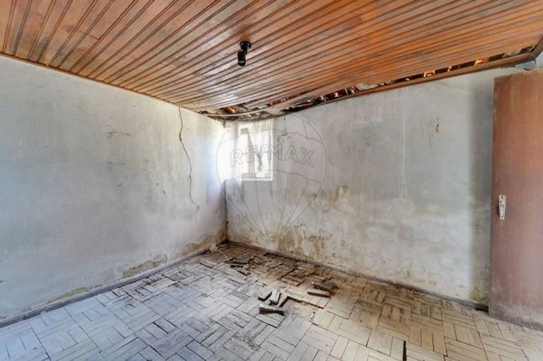 Moradia T3 para Venda em Avelãs de Cima