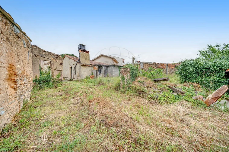 Moradia T3 para Venda em Avelãs de Cima Foto 11
